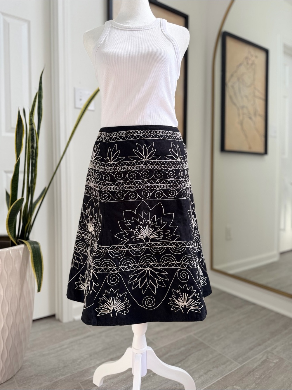 Vintage Talbots Black White Embroidered Floral A Line Skirt 10 Boho Cotton M